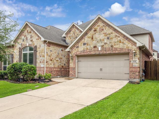House for sale in Friendswood