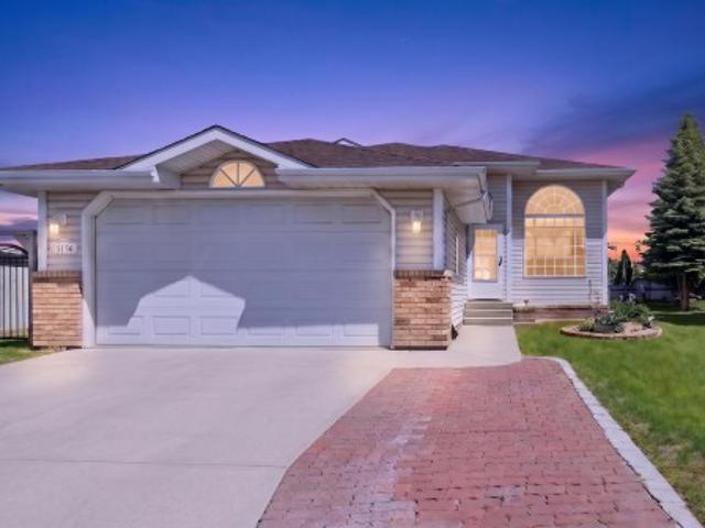 House for sale in Wedgewood, Alberta