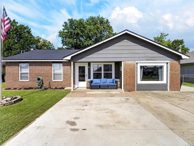 House for sale in Skiatook, Oklahoma