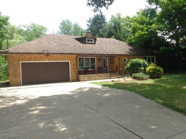 House for sale in Hinckley, Ohio