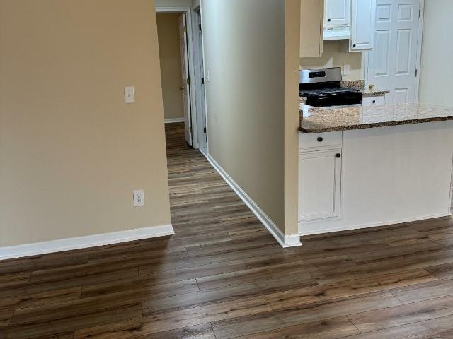 Condo for rent in Warren