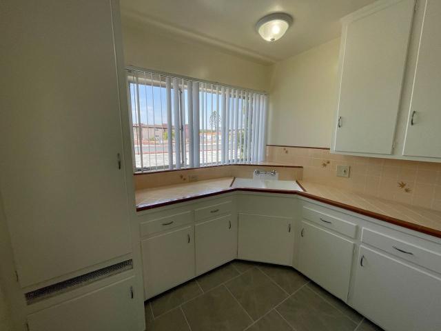 Apartment for rent in Glendale, California