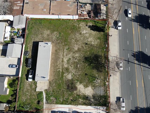 Commercial for sale in Pomona, California