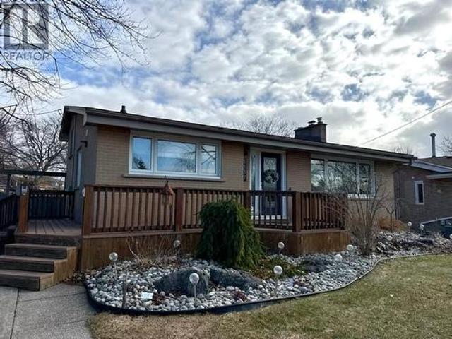 House for sale in Brights Grove, Ontario