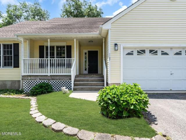 House for sale in Manahawkin, New Jersey