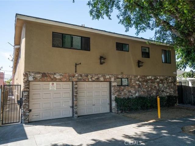 House for sale in Long Beach, California