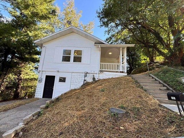 House for sale in Catlettsburg, Boyd County
