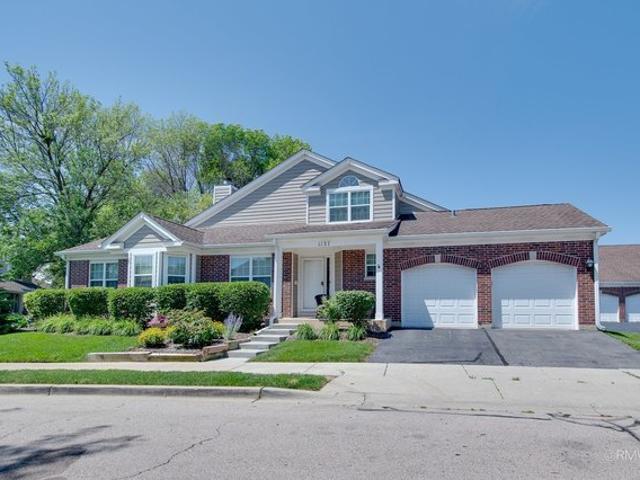 Townhouse for sale in Mchenry, Illinois