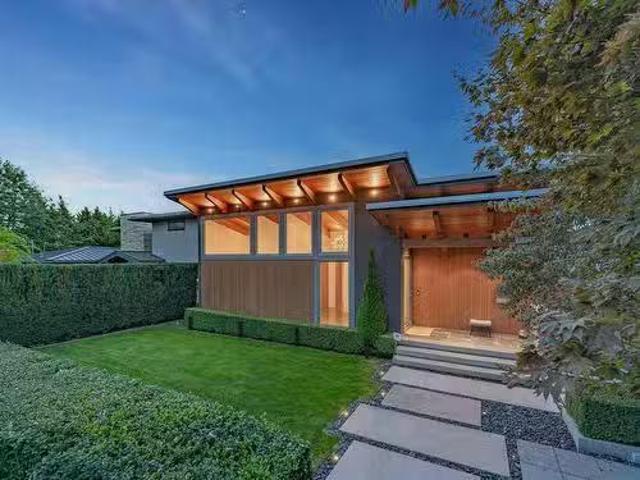 House for sale in West Vancouver, British Columbia