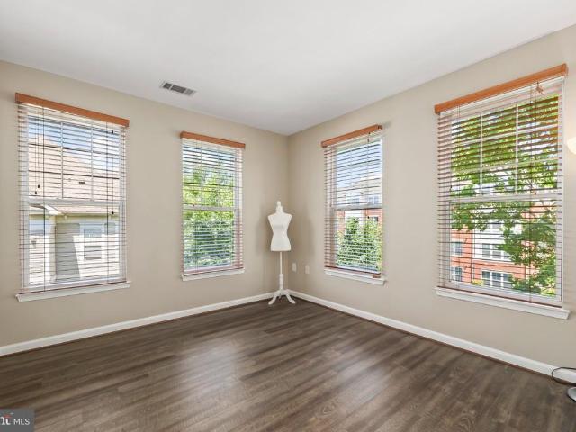 Condo for sale in Virginia