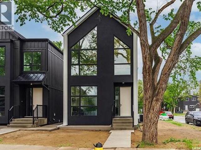House for sale in Saskatoon, Saskatchewan