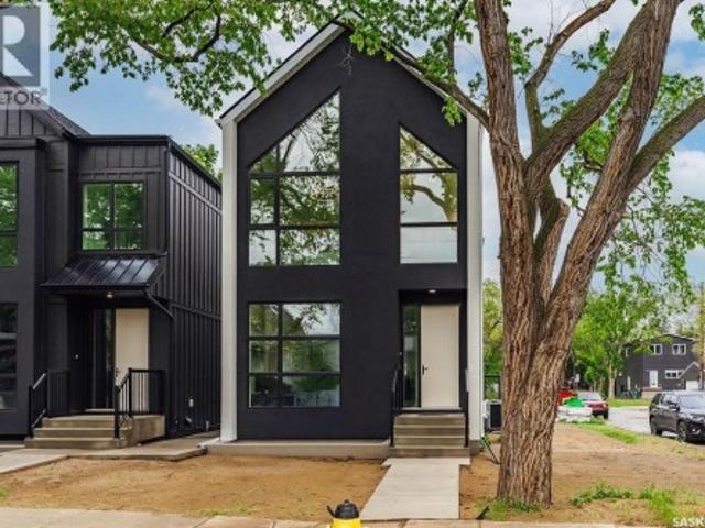 House for sale in Saskatoon, Saskatchewan