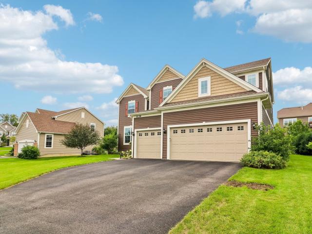 House for sale in Mchenry, Illinois
