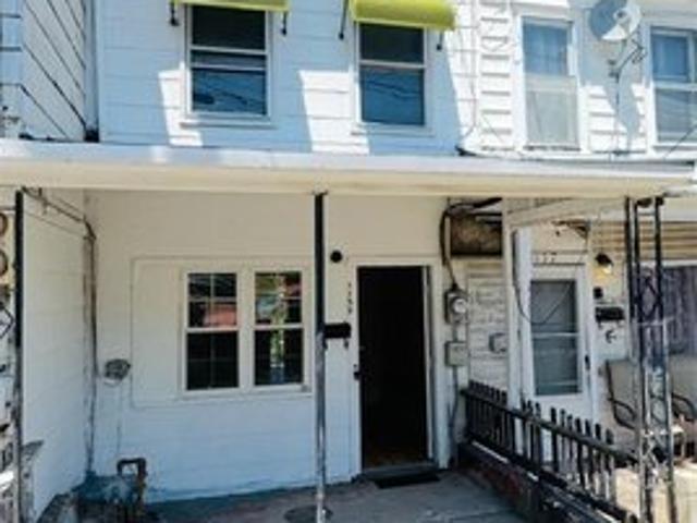 Townhouse for sale in Coal Township, Pennsylvania