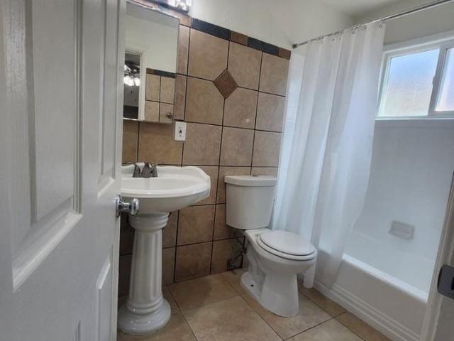 Apartment for rent in Santa Ana, California