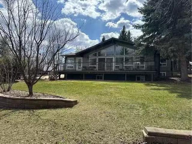 House for sale in Penhold, Alberta