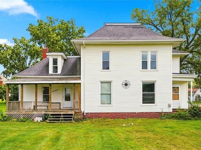 House for sale in Linn, Iowa