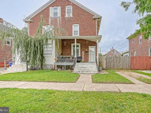 Townhouse for sale in Florence, New Jersey