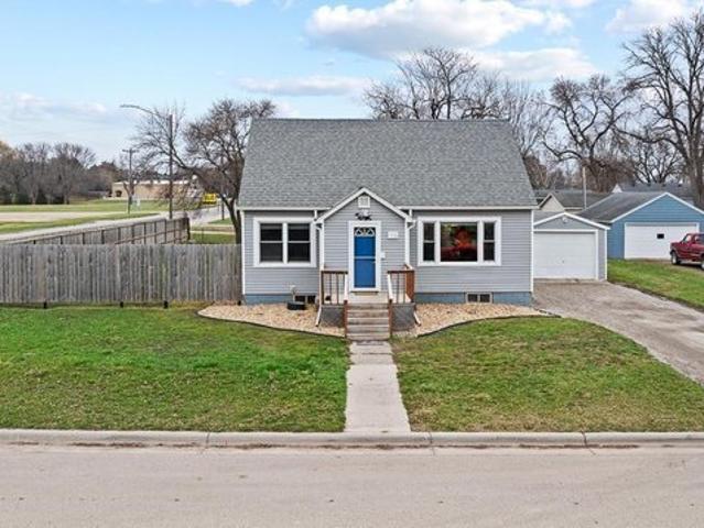 House for sale in Dawson, Minnesota
