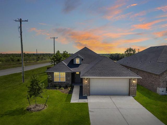 House for sale in Navarro, Texas