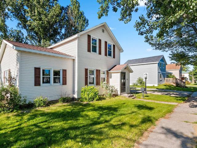 House for sale in Oconto, Wisconsin