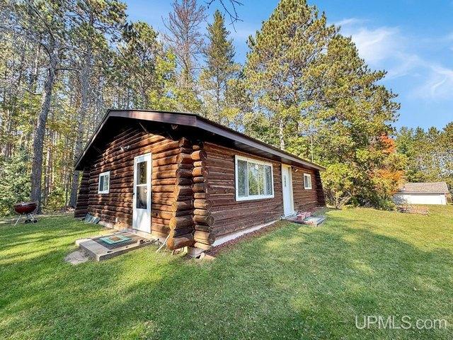House for sale in Crystal Falls, Michigan