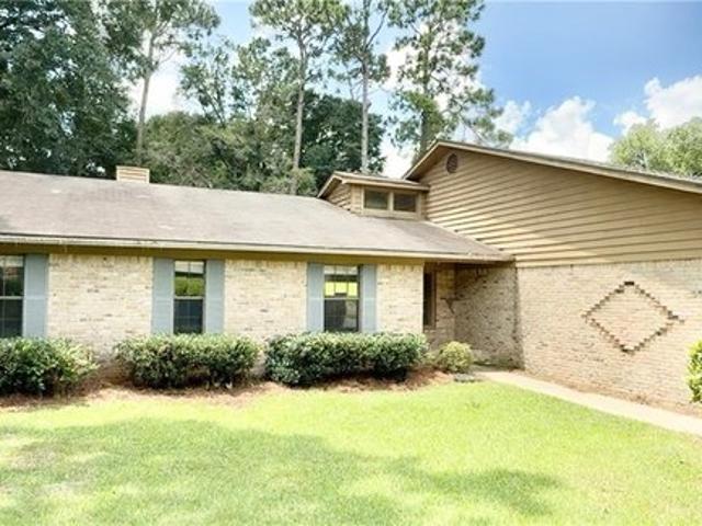 House for sale in Daphne, Alabama