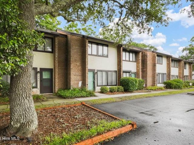 Townhouse for sale in Morehead City, North Carolina