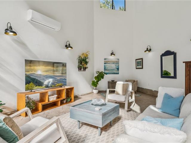 House for sale in Blue Jay, California