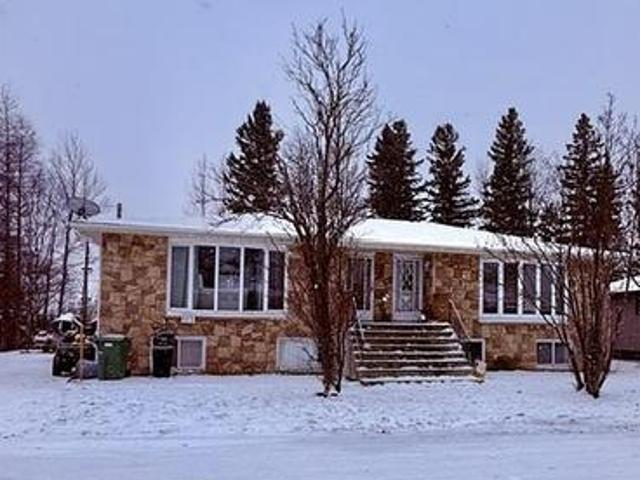 House for sale in Geraldton, Ontario