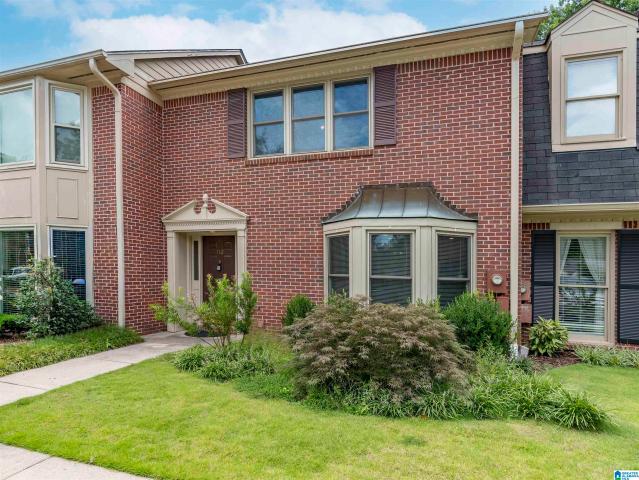 Townhouse for sale in Hoover, Alabama