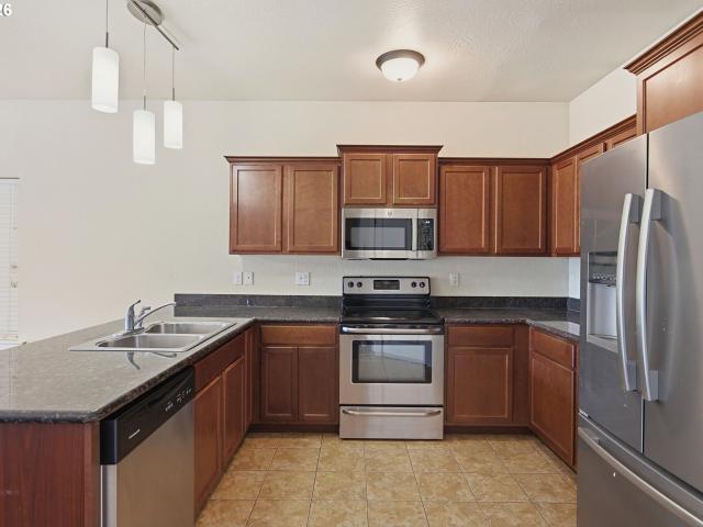 House for sale in Phoenix, Jackson County