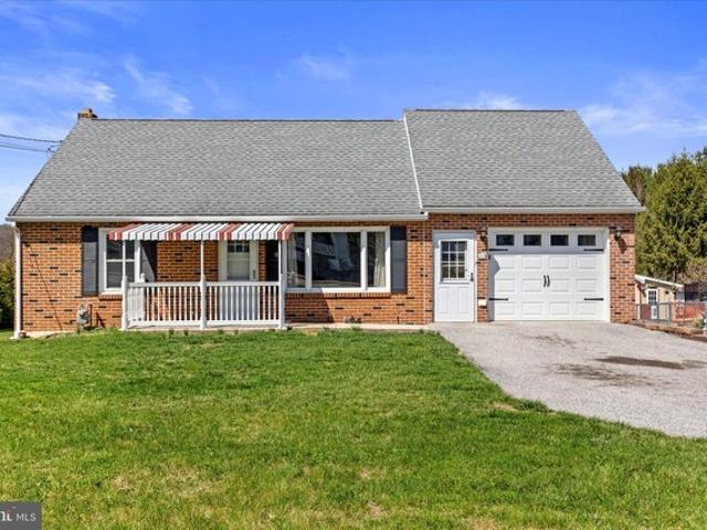 House for sale in Seven Valleys, Pennsylvania