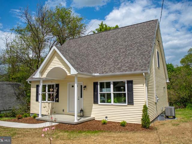 House for sale in Yeagertown, Derry Township