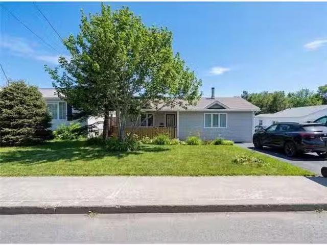 House for sale in Mount Pearl, Newfoundland And Labrador
