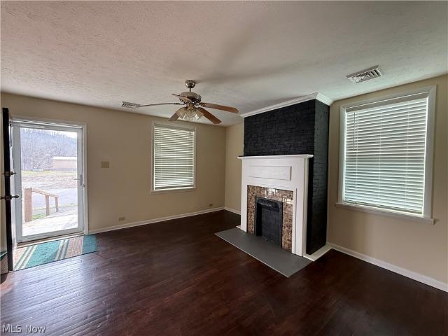 House for sale in Saint Marys, West Virginia