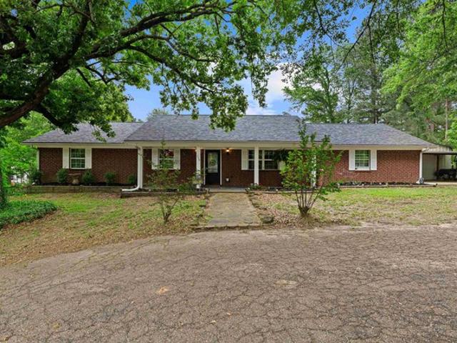 House for sale in Gladewater, Texas