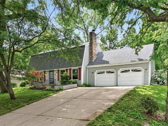 House for sale in Burnsville, Minnesota
