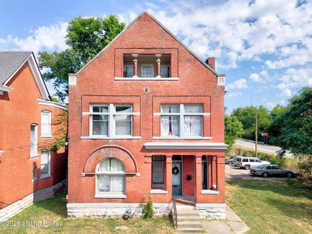 House for sale in Louisville, Jefferson County
