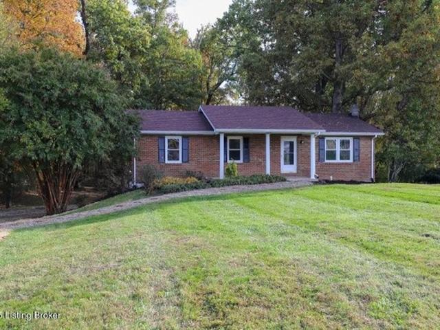 House for sale in Cecilia, Kentucky