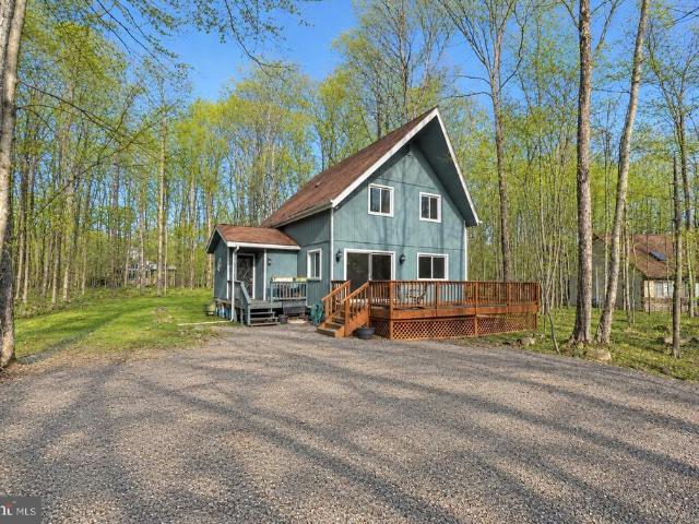 House for sale in Pocono Pines, Tobyhanna Township