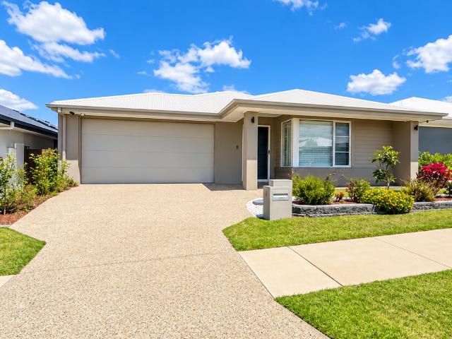 Apartment for rent in Greenbank, Greater Brisbane