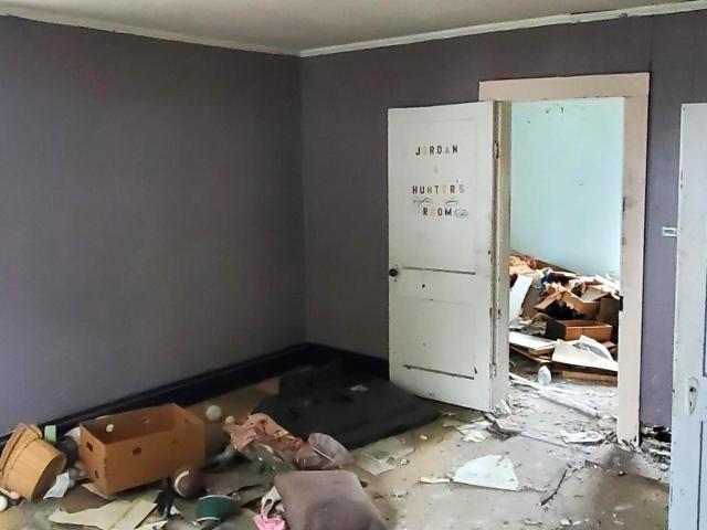 House for sale in Eldon, Iowa