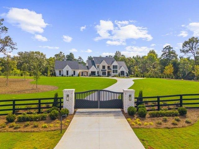 House for sale in Alpharetta, Georgia