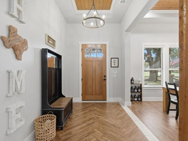 House for sale in La Vernia, Wilson County