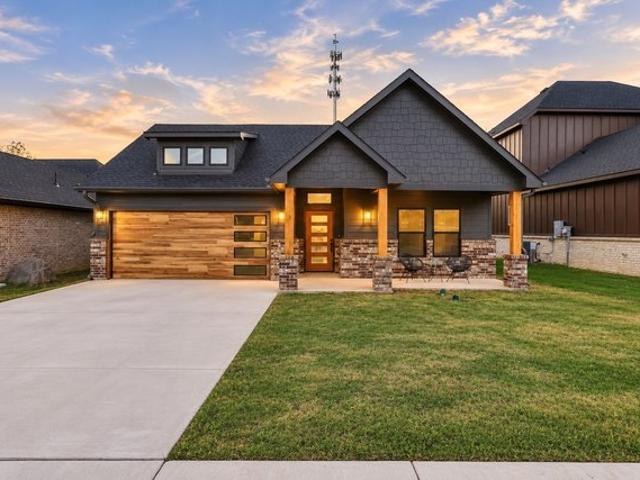 House for sale in Denison, Grayson County