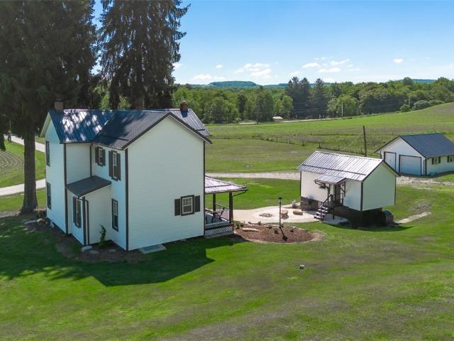House for sale in Coral, Pennsylvania