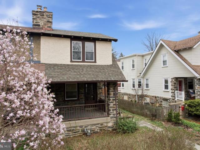 Townhouse for sale in Ardmore, Pennsylvania