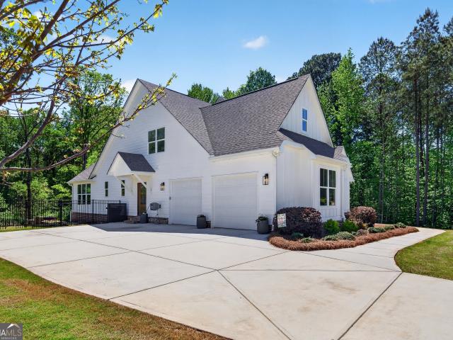 House for sale in Tyrone, Georgia