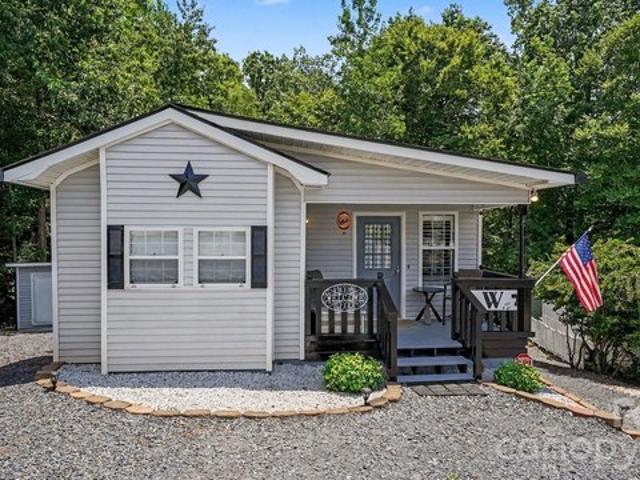 House for sale in New London, North Carolina